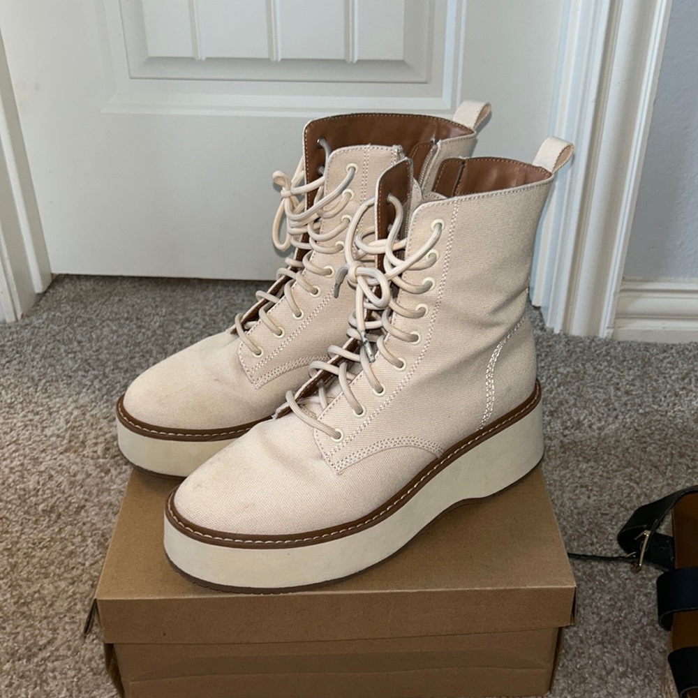 Steve Madden Cool Planet Beige Platform Lace-up wedge Boots